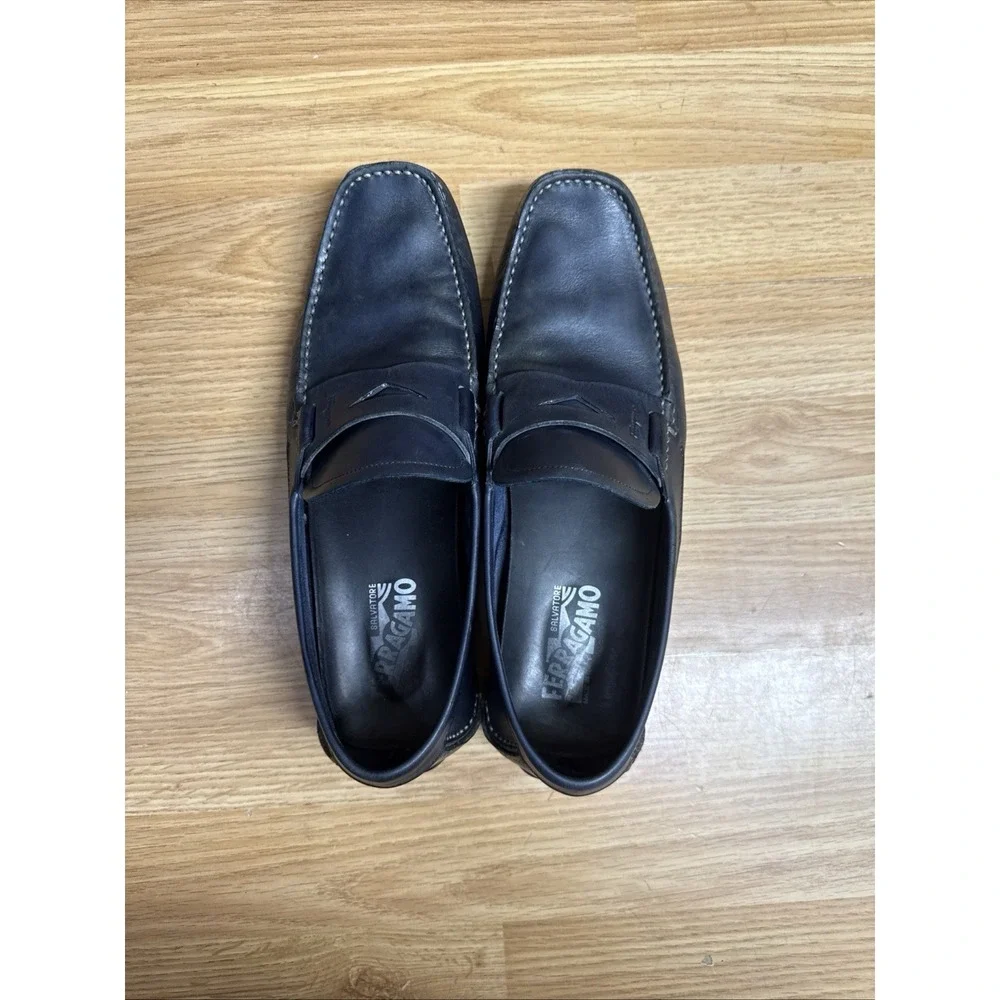 FERRAGAMO NEWTON NAVY BLUE LEATHER PENNY DRIVING LOAFERS SIZE 8.5D